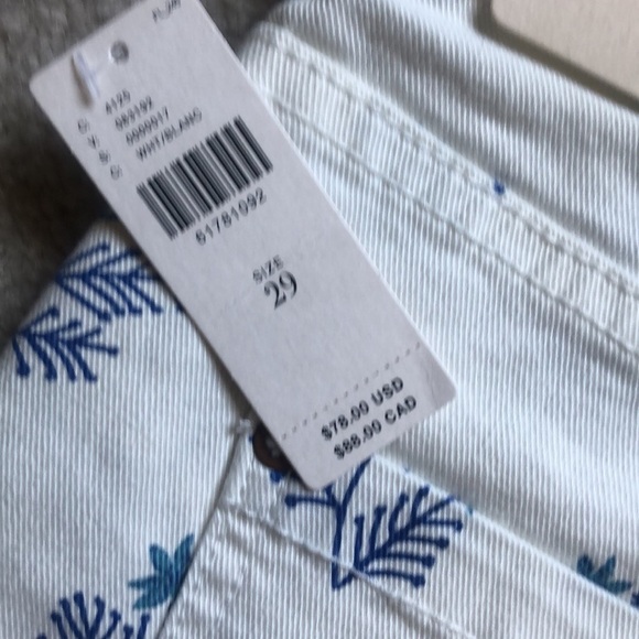 NWT Anthropologie Pilcro Denim Button Fly Shorts 29 - Picture 3 of 4